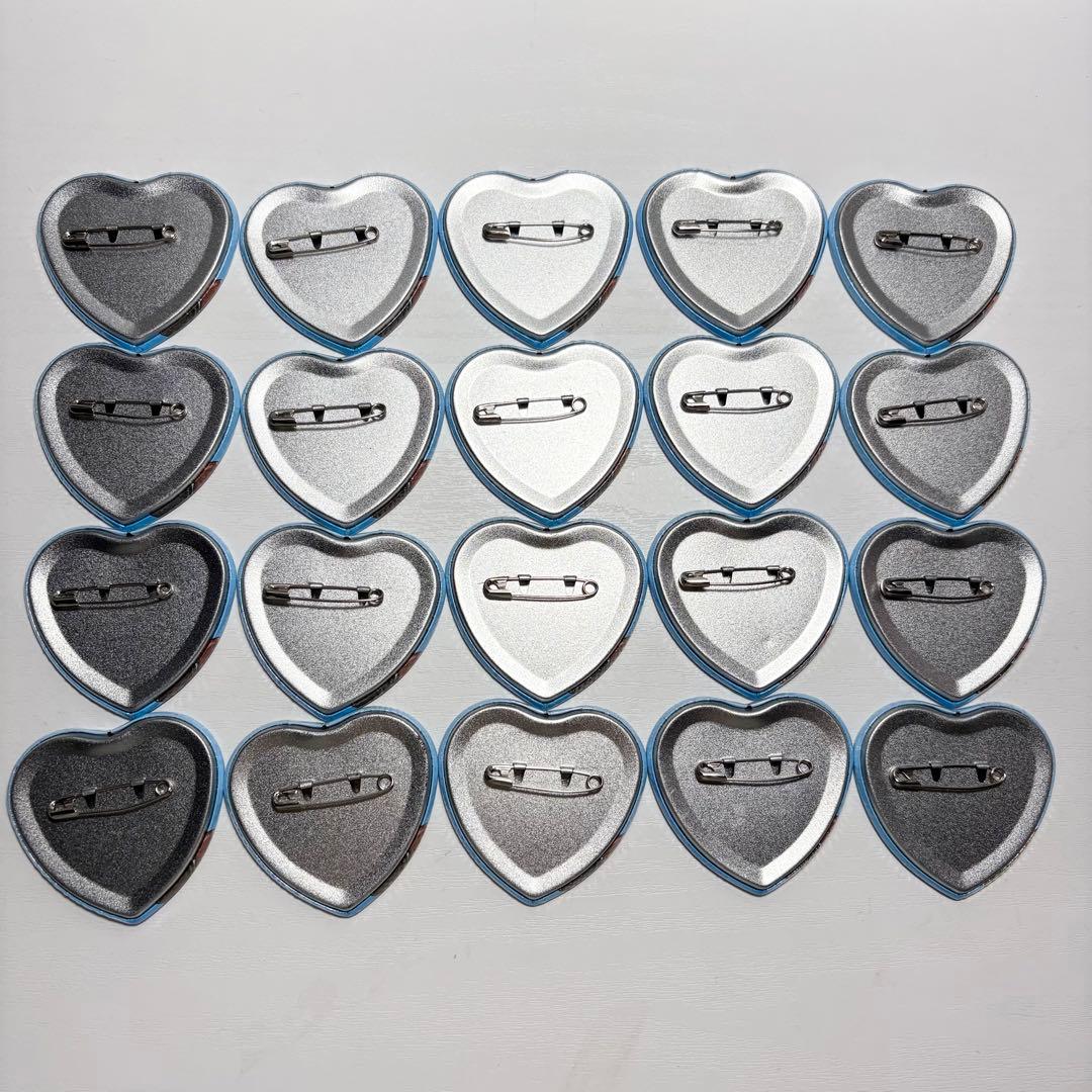 いれいす　ほとけ　ハート型缶バッジ