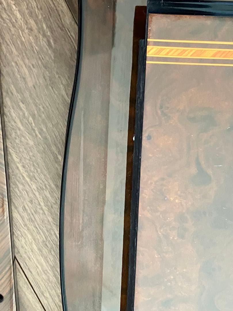 木製装飾引き出し付き家具