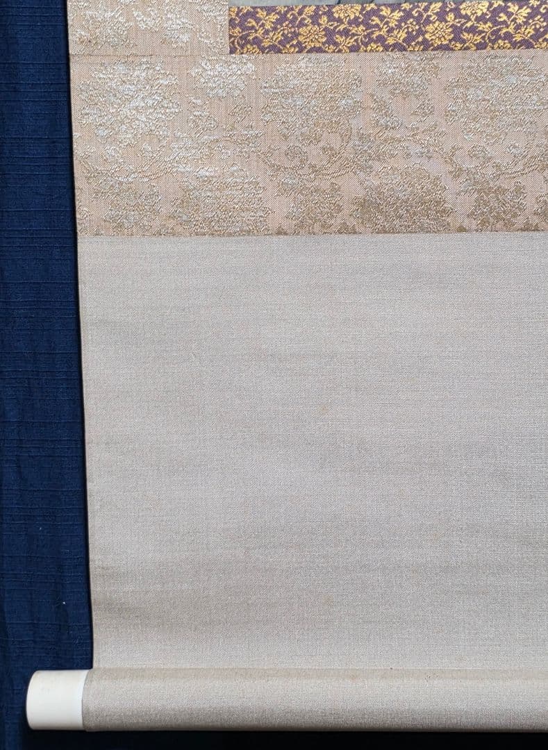 【富貴花(牡丹)図】柳生大歓 2712 共箱 掛け軸 肉筆 ボタン