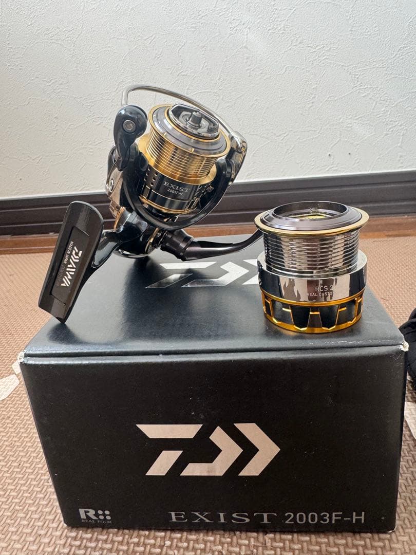 ダイワ　イグジストDaiwa EXIST 2003F-H スピニングリール