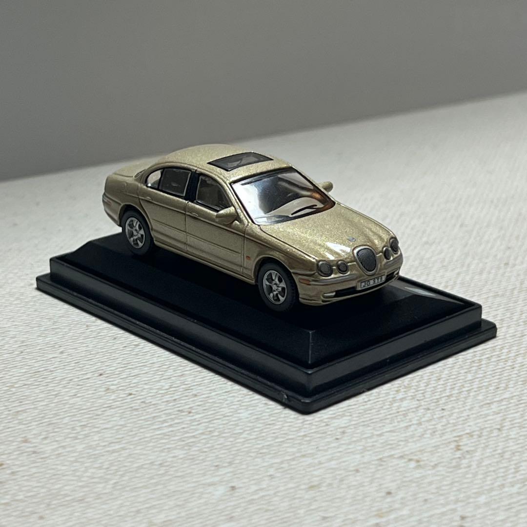 Jaguar S-Type 1/43スケール ゴールド ジャガー