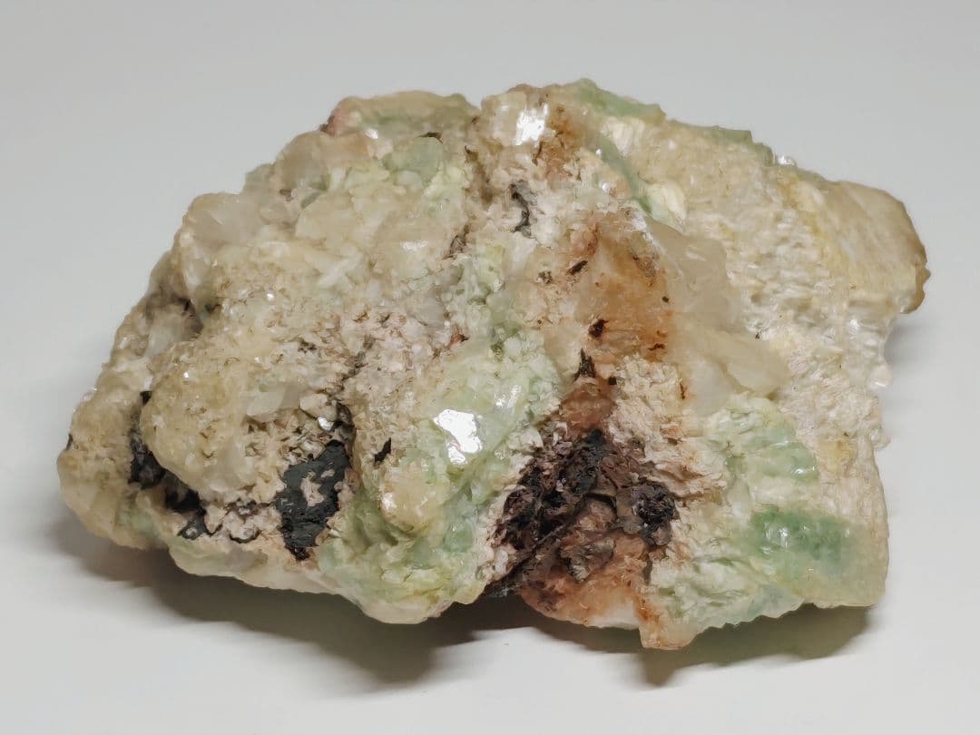 アポフィライト 781g スコレサイト 原石 鑑賞石 自然石 誕生石 鉱物 水石