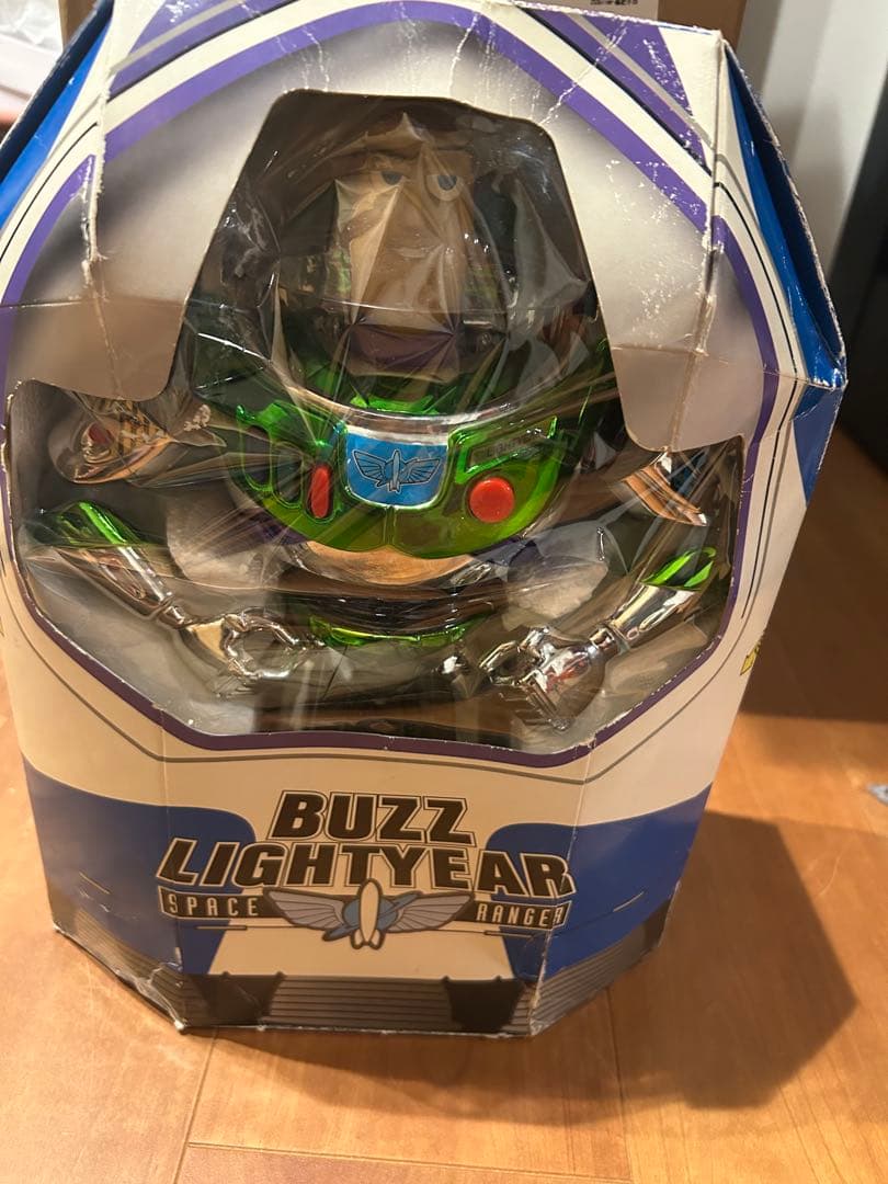 バズ・ライトイヤー　ディズニー限定