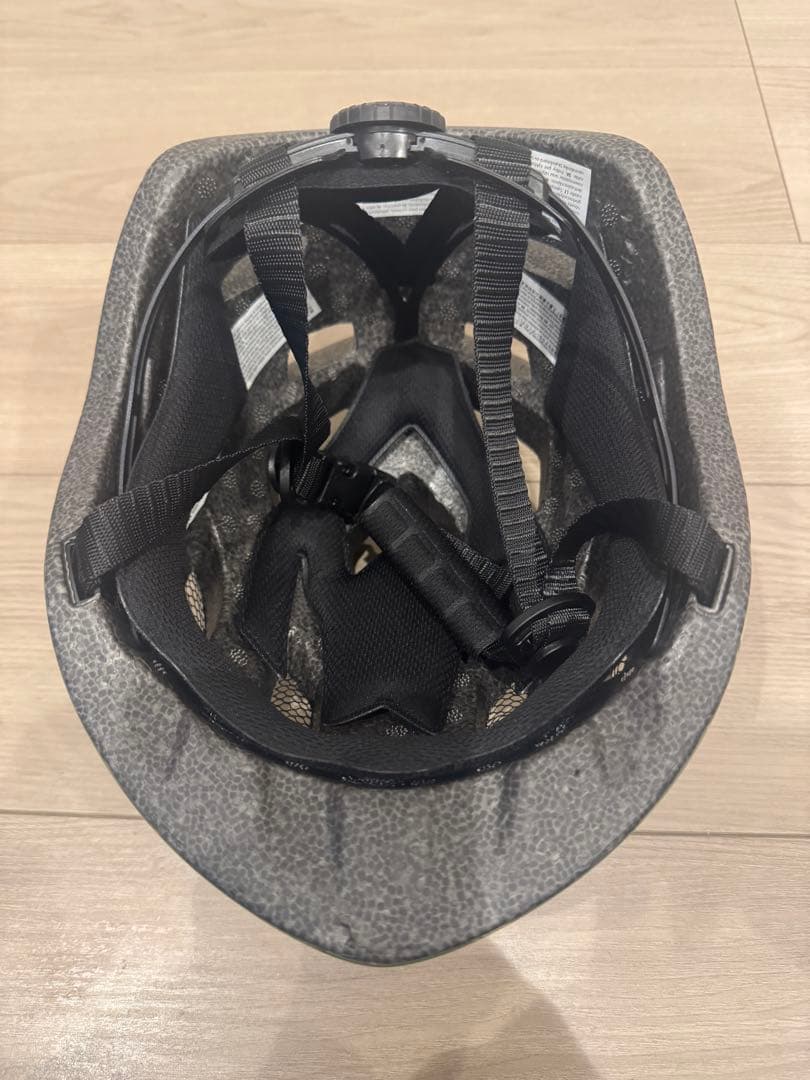 STRIDER バランスバイク 12インチ ブラック ヘルメット付き　新品未使用