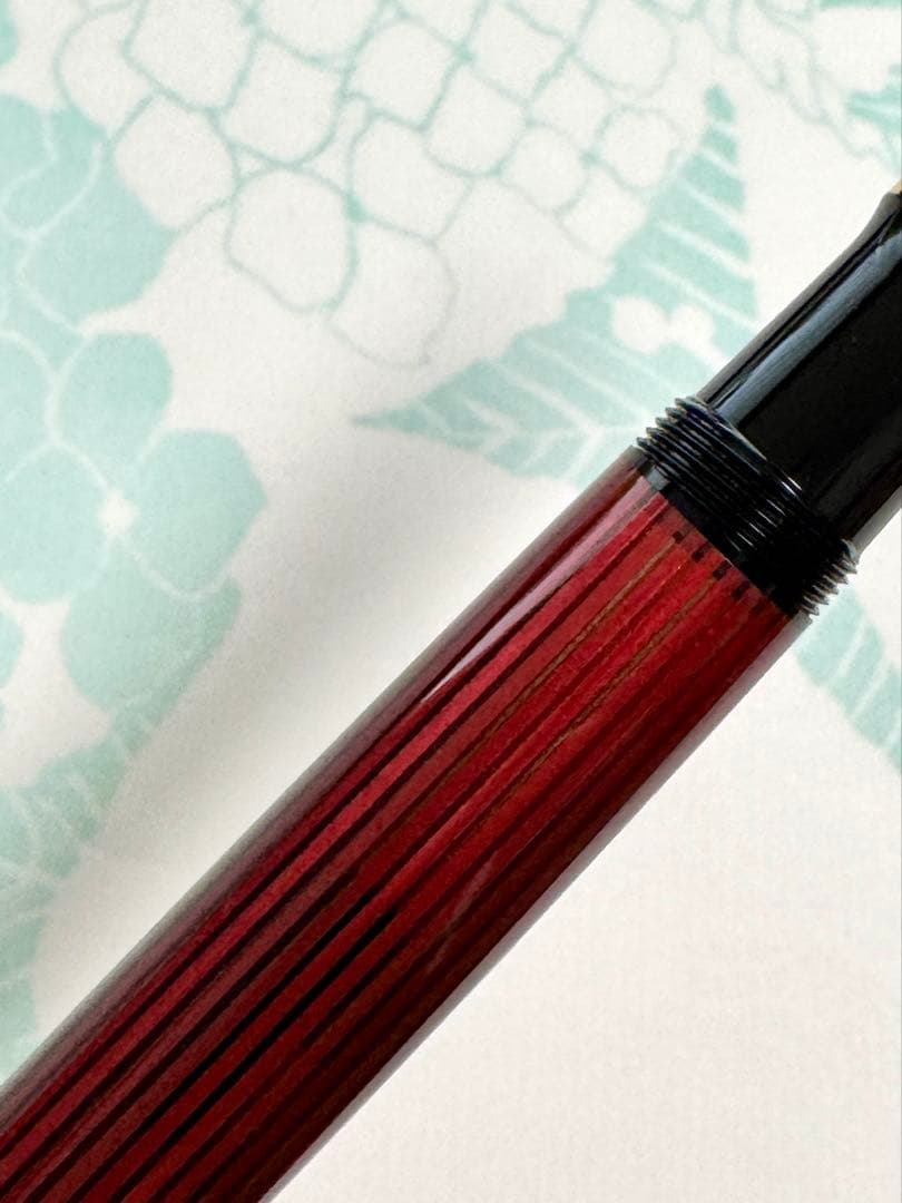 【美品】 ペリカン M800 ボルドー 透け縞 18K F 筆記・動作確認済