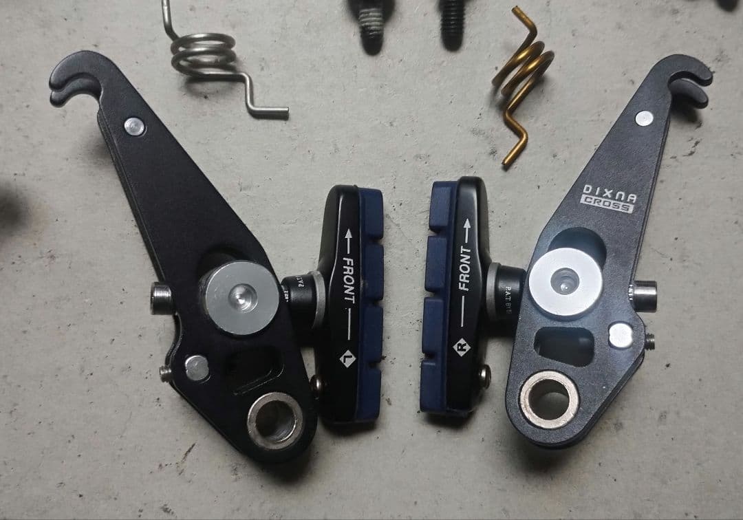 ディズナ　Dixna CROSS　カウンターカンティブレーキ　前後セット