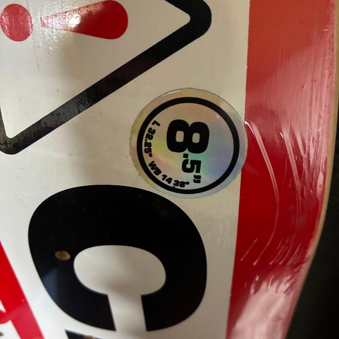 新品 ANTI HERO スケートボードデッキ 8.5インチ