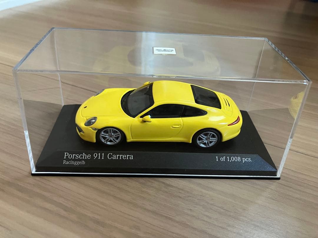 1/43 ポルシェ 911 カレラ 991 イエロー