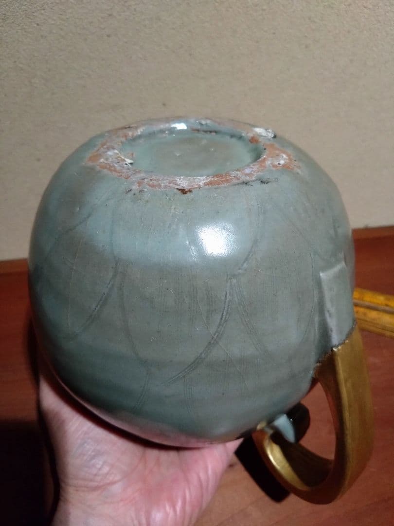 高麗青磁 線刻 水柱