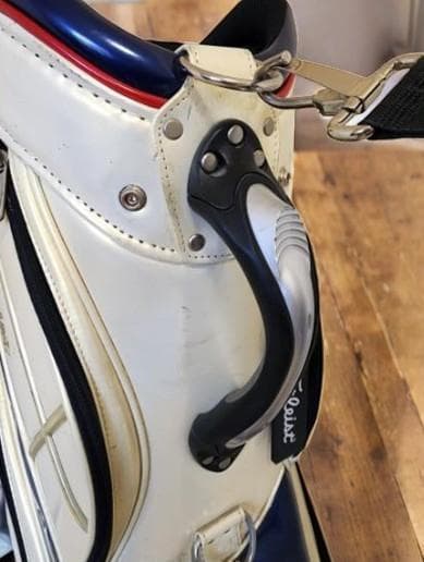 送料無料/美品　Titleist 高級エナメル大型キャディバッグトリコロール