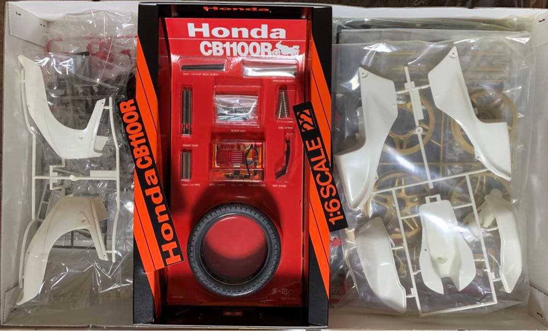オートバイ・バイク TAMIYA 1/6 ITEM 16022 Honda CB1100R