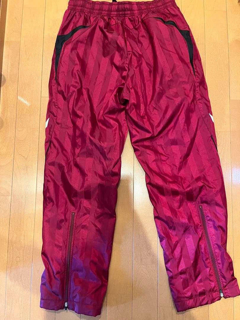 早稲田大学　蹴球部　ウィンドブレーカー