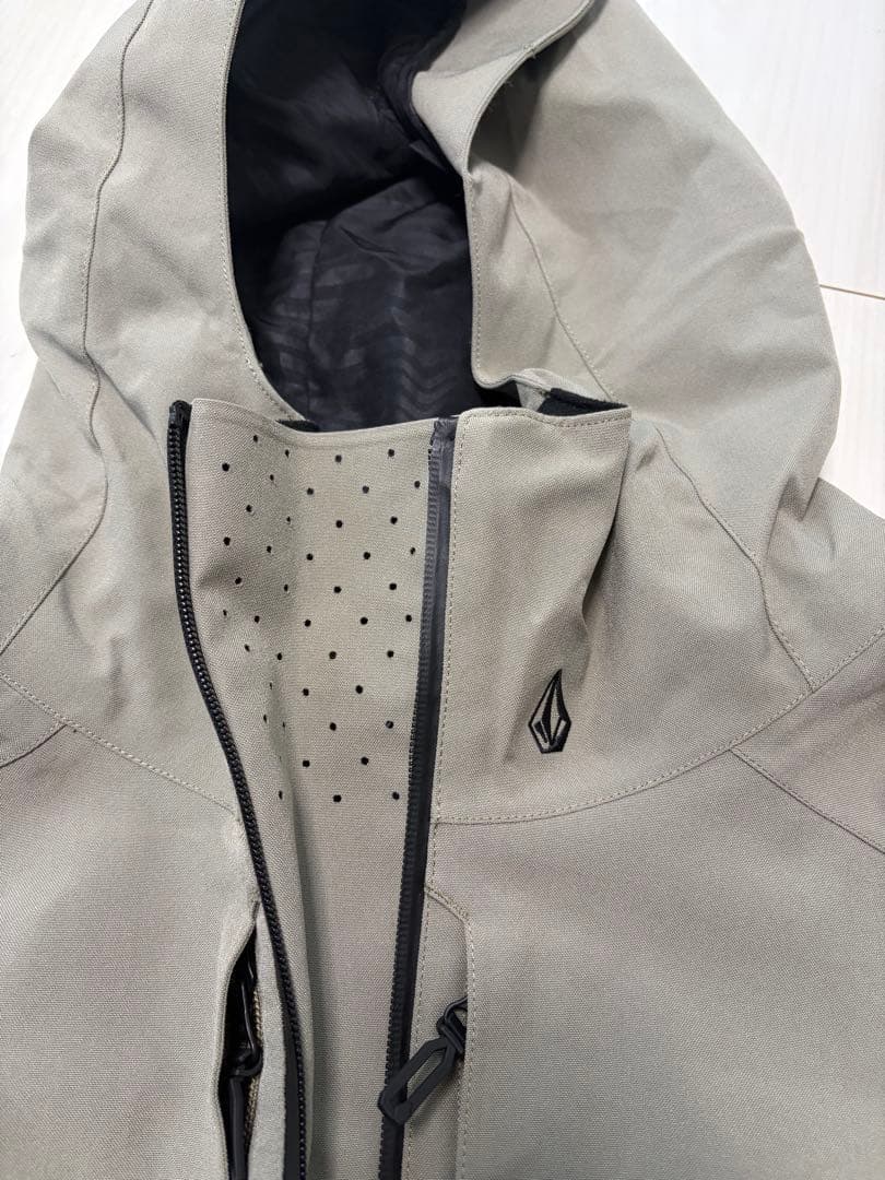 VOLCOM ブライトンプルオーバー　brighton ボルコム　スノーボード