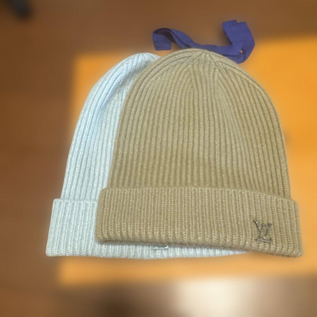 1月末まで値下げです　Louis Vuitton ニット帽 2色セット