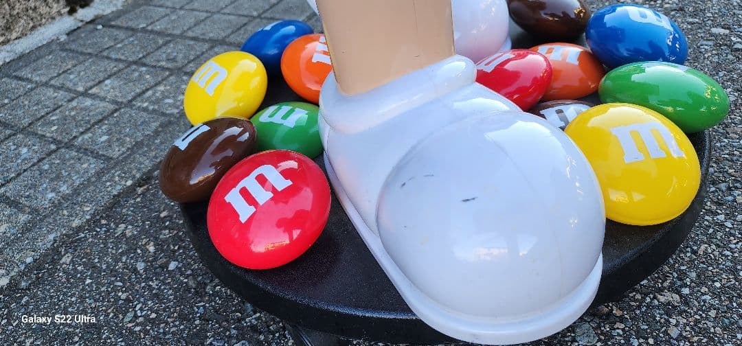 エムアンドエムズ　m&m's　非売品！特大ディスプレイ　(トレイ付)