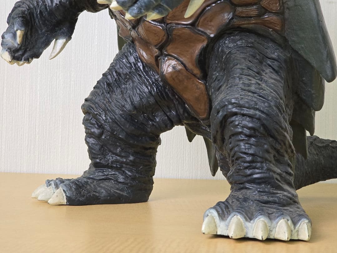 ガメラ フィギュア 高さ約52cm