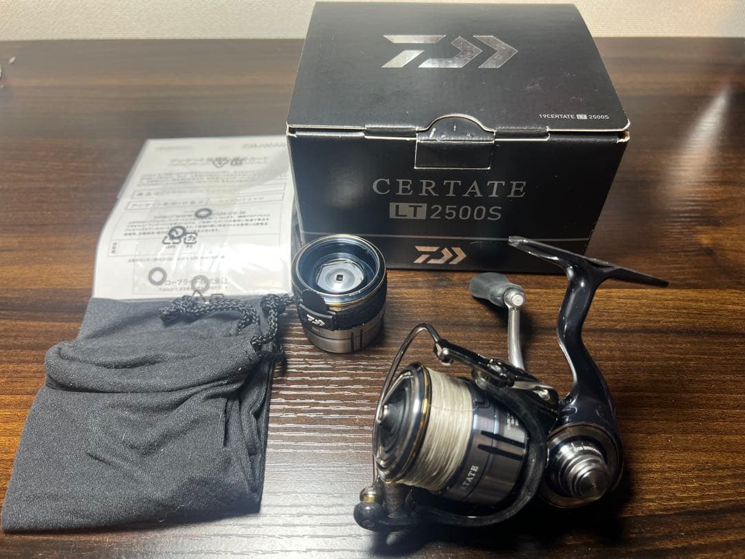 19　セルテート　LT　2500S (替えスプール付)