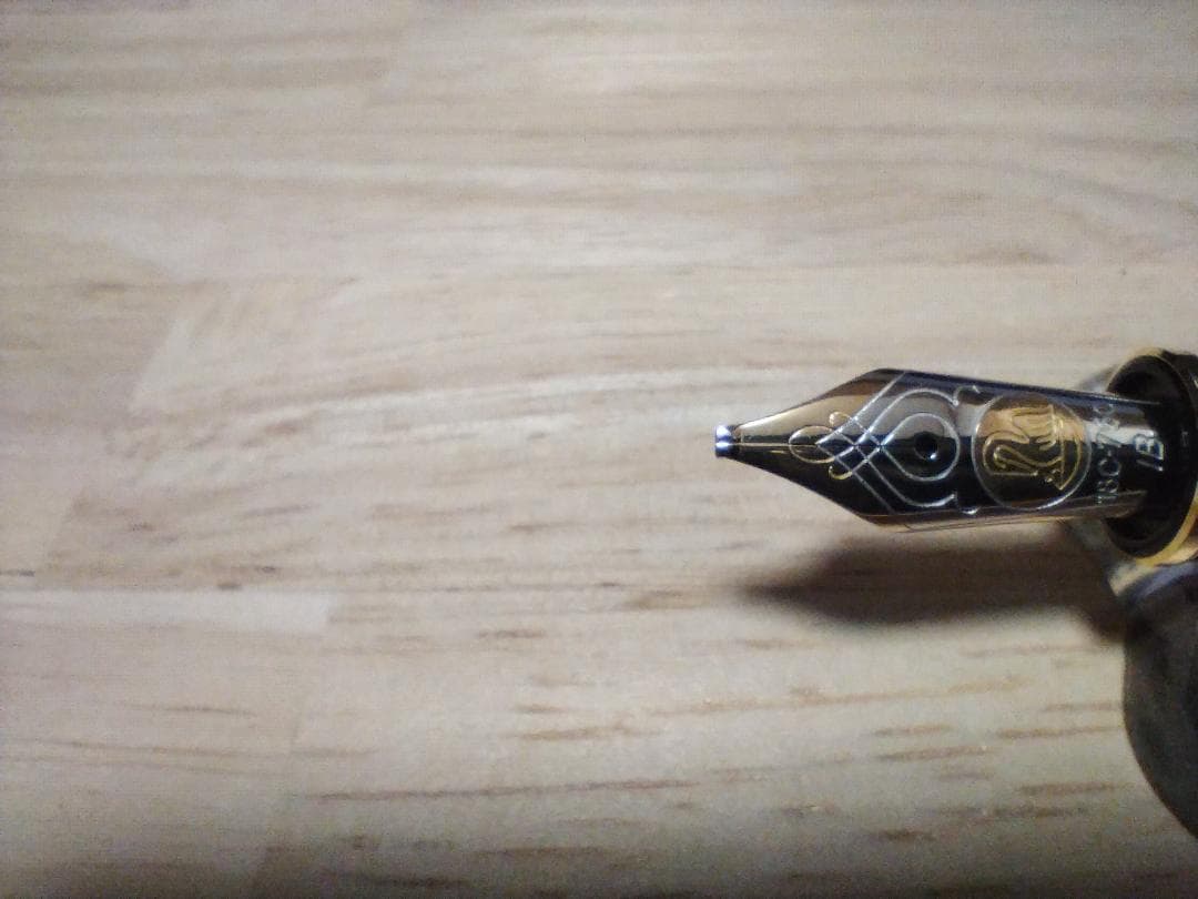 ペリカン ブルーオーブルー IB(Italic Broad)ニブ