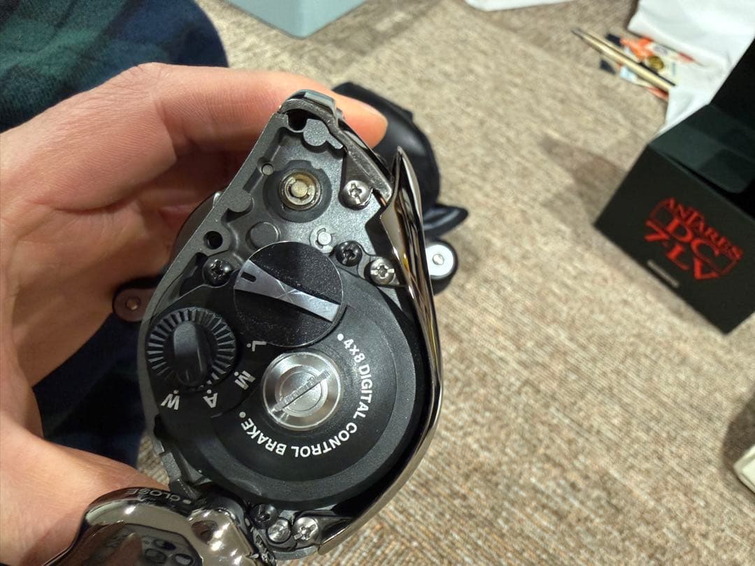 シマノ　07 アンタレスDC7 LV 右