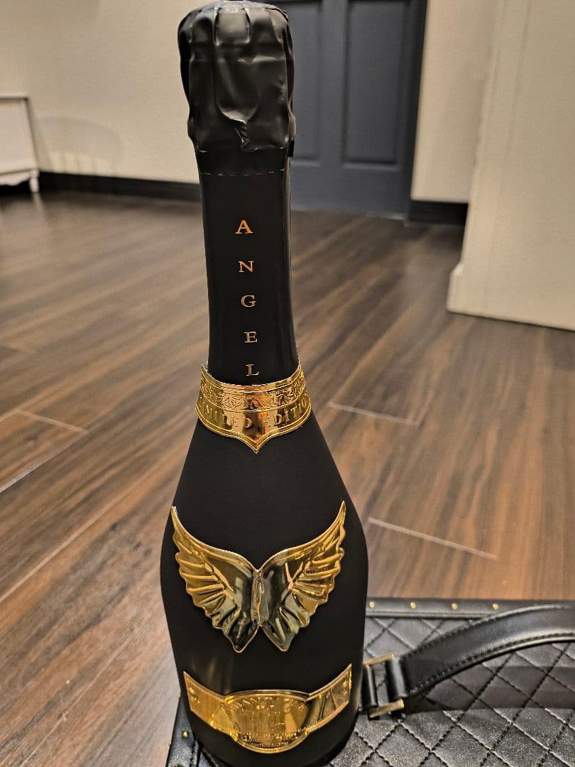 新品　エンジェル　シャンパン　5周年アニバーサリー