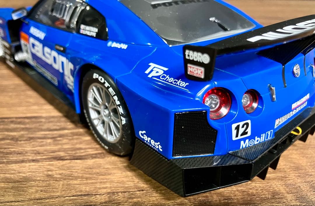 オートアート Nissan Calsonic GT-R R12 1/18