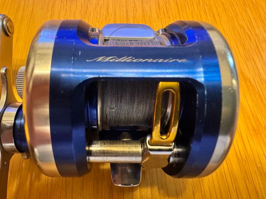 Daiwa ミリオネアブルーバッカー200BB