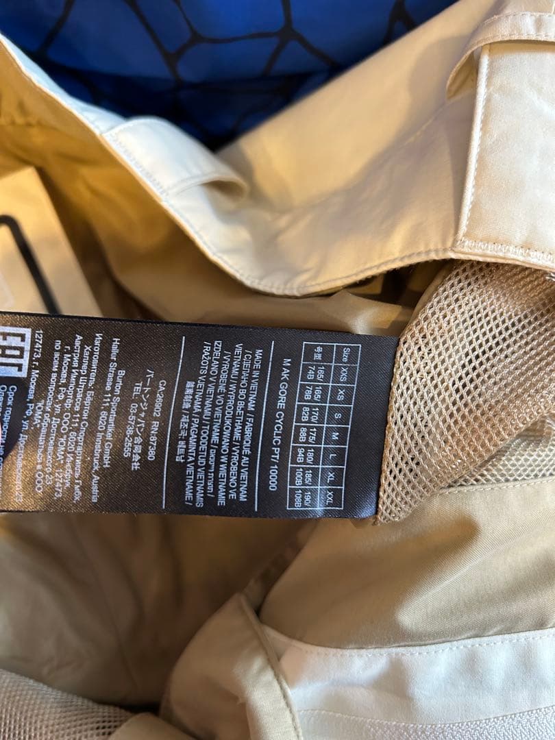 burton ak メンズ　Mサイズ