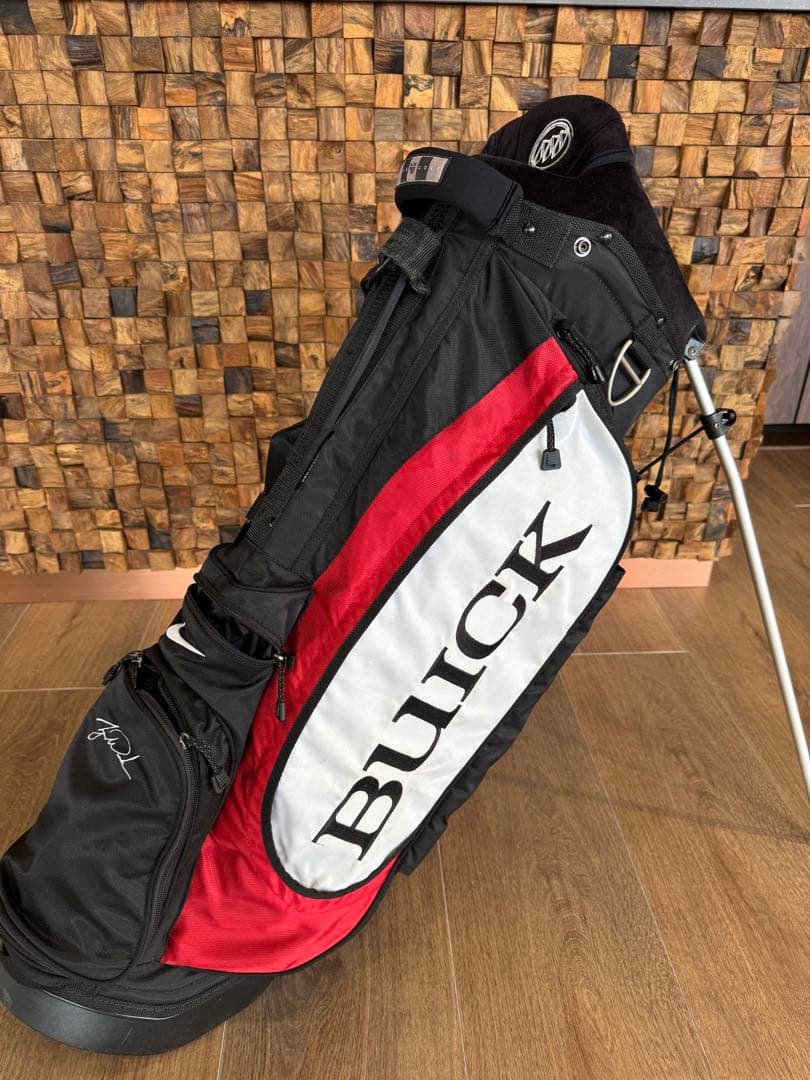 ナイキ　キャディーバック　タイガーウッズモデル