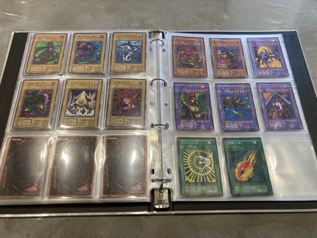 な*ん様 遊戯王　初期　ノーマル　まとめ売り　ファイルつき