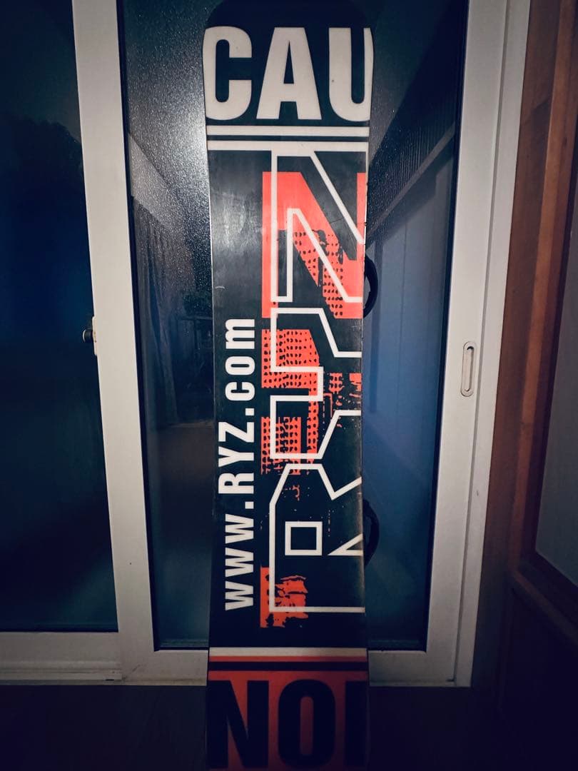 RYZ スノーボード ビンディング付き