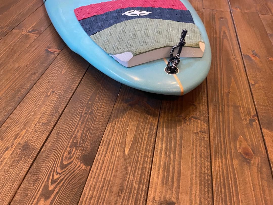 中古　CRYSTAL DREAMS 5'7 1/2 シングルフィン