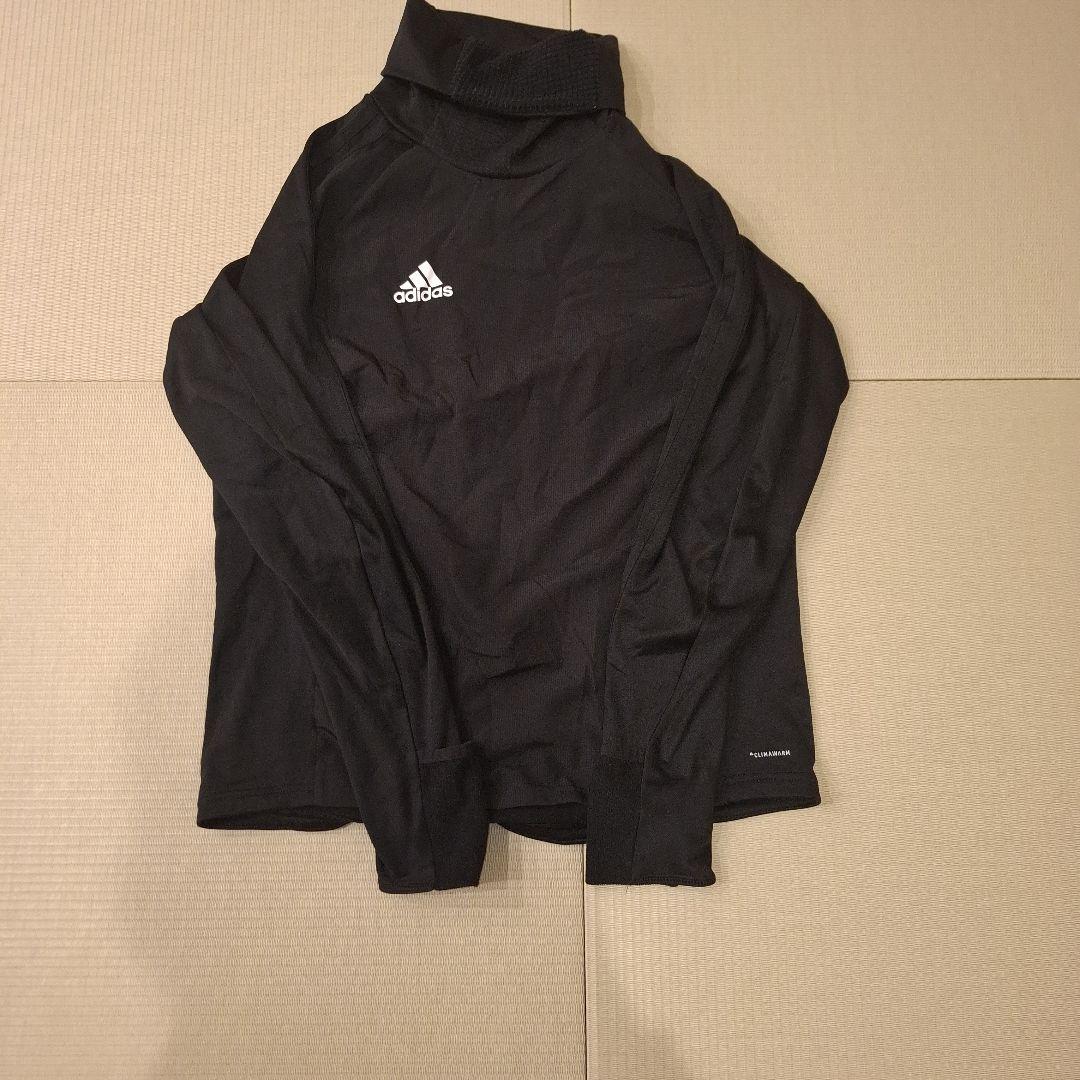 アディダス　トレーニングウェア
