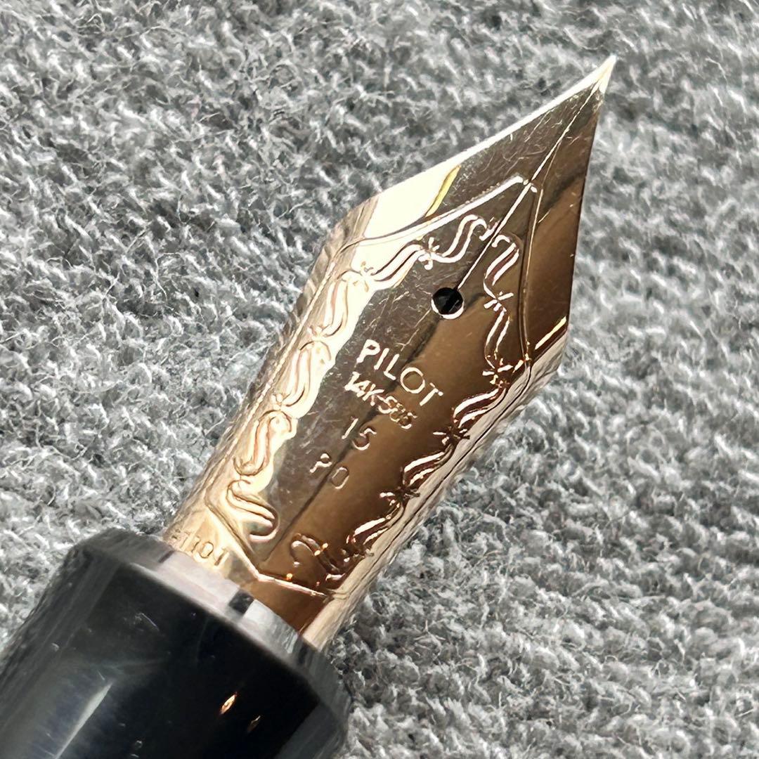 【万年筆】 PILOT │ CUSTOM 743 │ 14K-585 PO