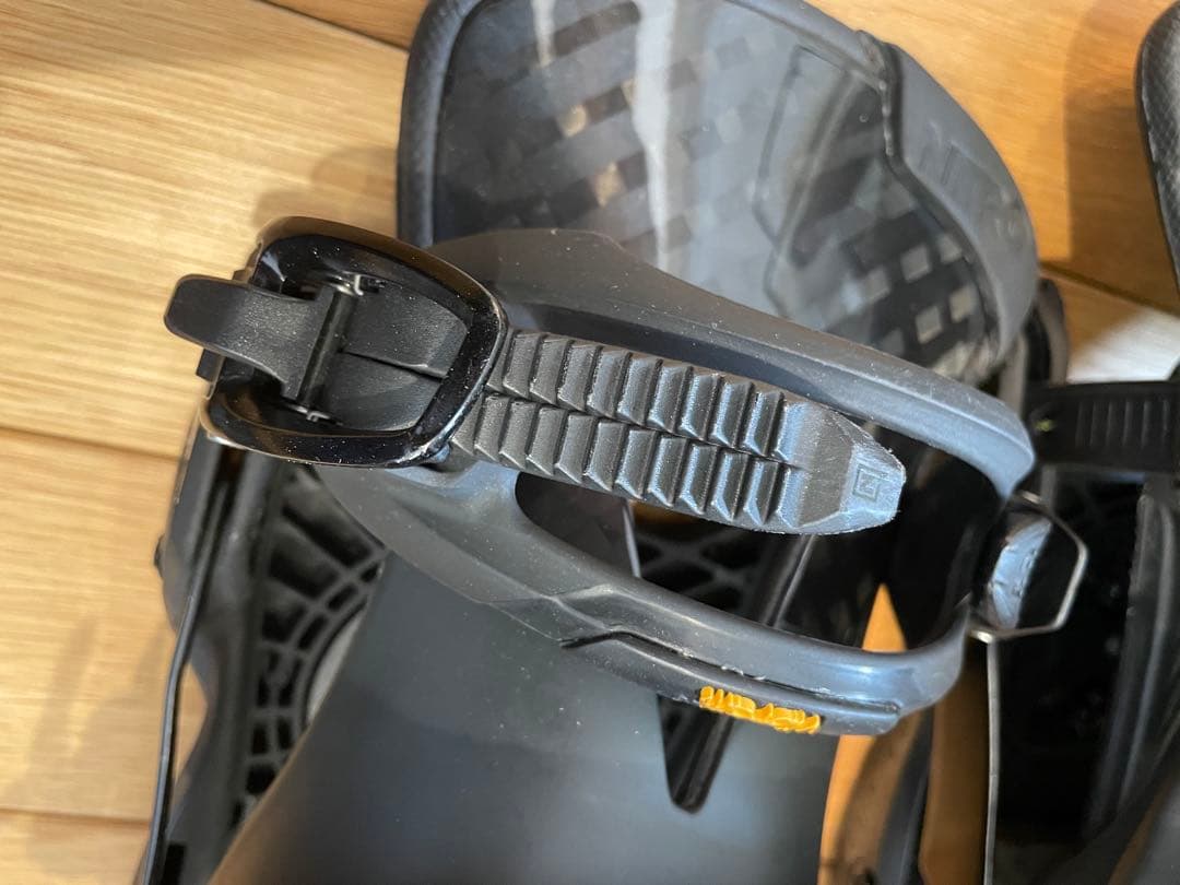 ナイトロ ビンディング　バイン　マシーンNiITRO Machine Mサイズ