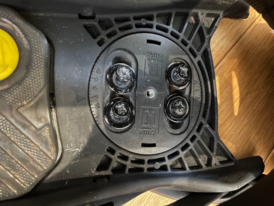 ナイトロ ビンディング　バイン　マシーンNiITRO Machine Mサイズ