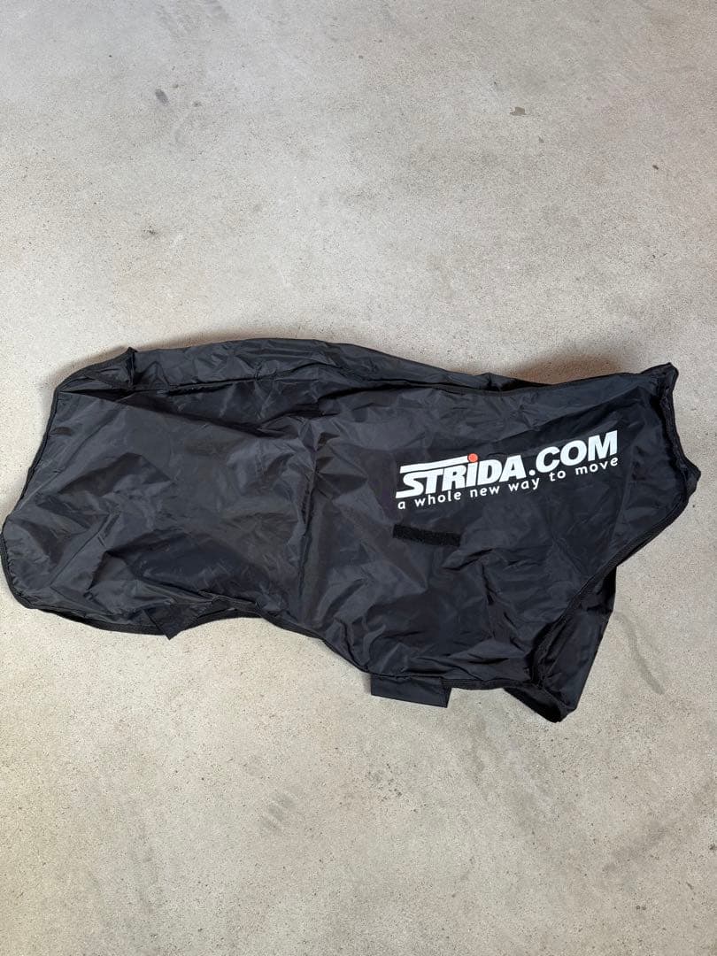 美品　STRIDA 収納袋付き　ストライダ