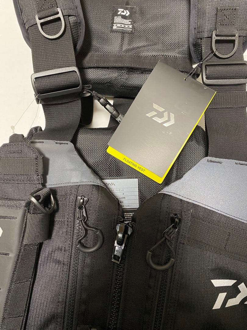 新品 ダイワ ライフジャケット DF-4023 タクティカルロックショアベスト