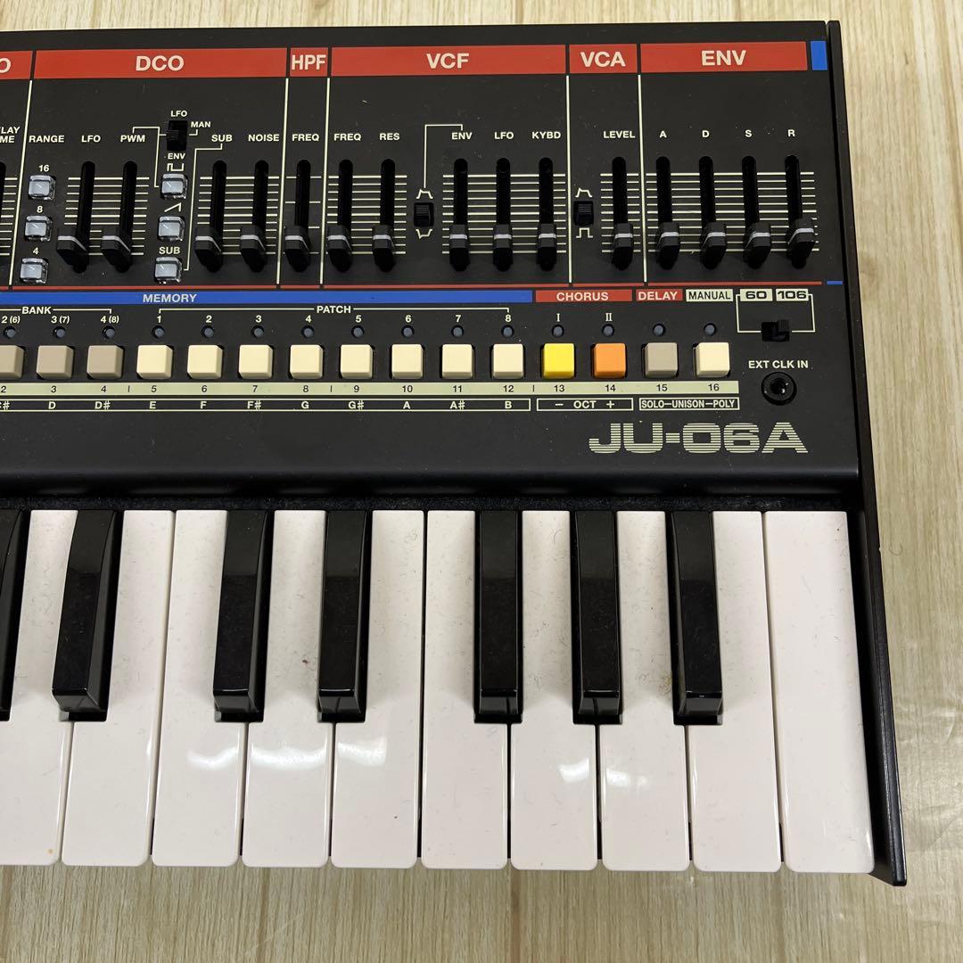 Roland JU-06A K-25m シンセサイザー