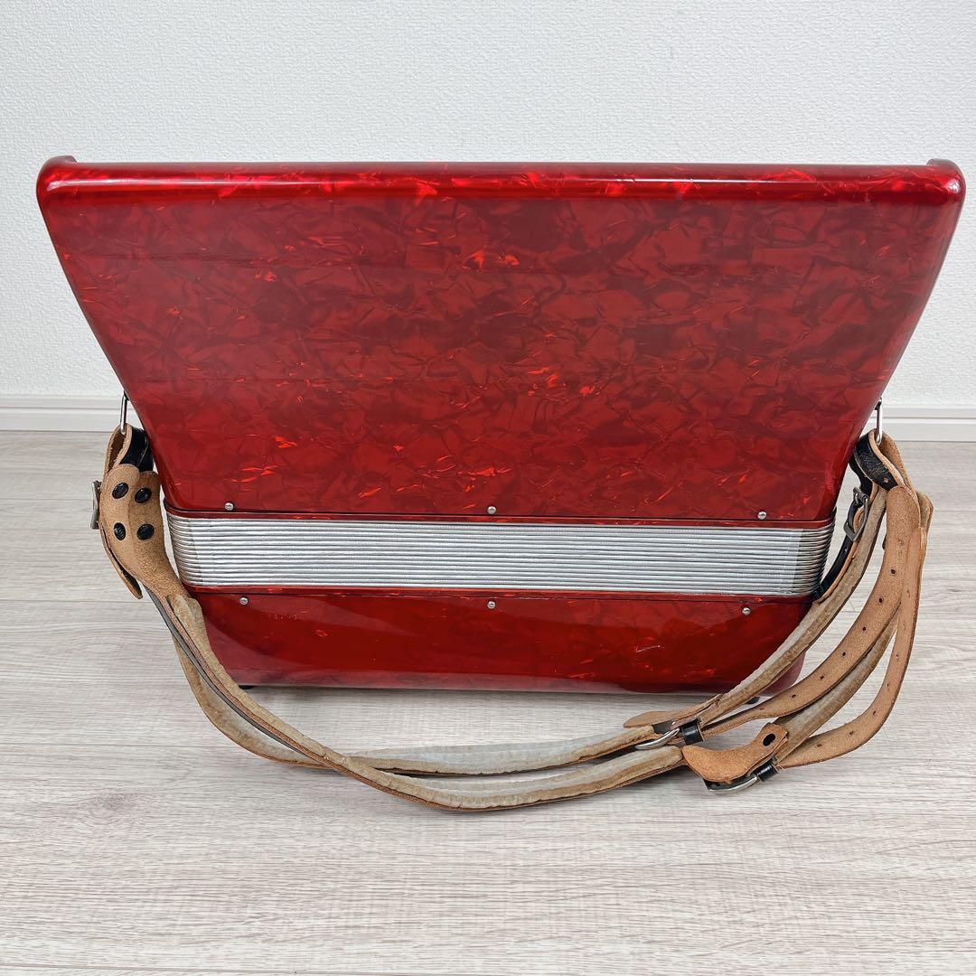 ★美品★YAMAHA ヤマハ アコーディオン 32鍵盤 8905 ケース付　鍵