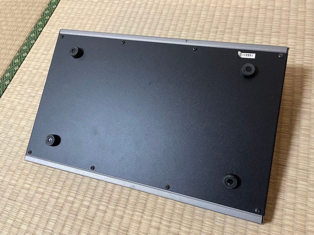 Roland MC-303 グルーヴボックス