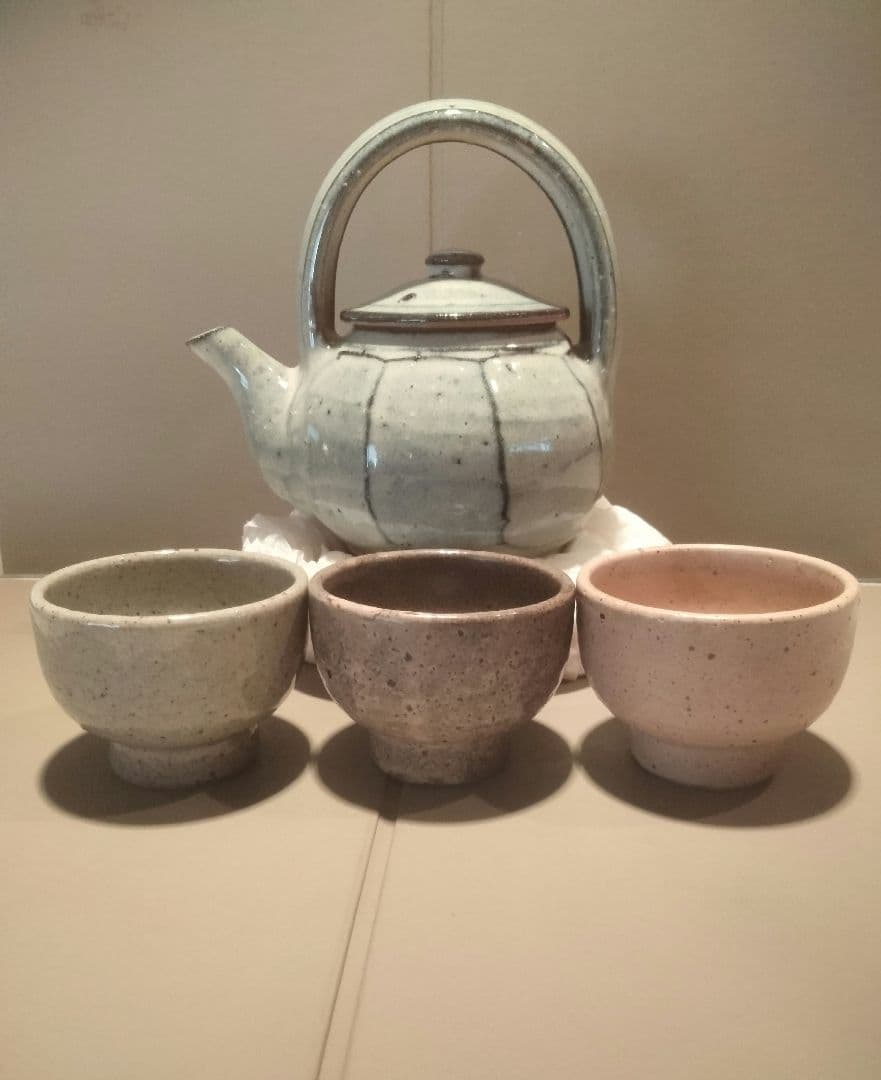 絶品　小代焼中平窯　藁灰釉後手急須(面取)　追加サービスで高級湯呑み　ぐい呑み