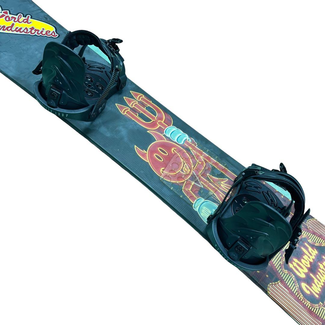 WORLD INDUSTRIES スノーボード 148 ビンディング付属