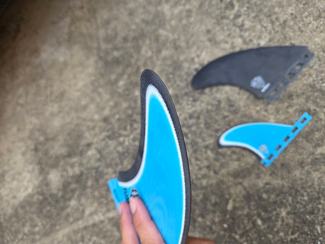 マークリチャーズ　futures　サーフボードフィン　美品