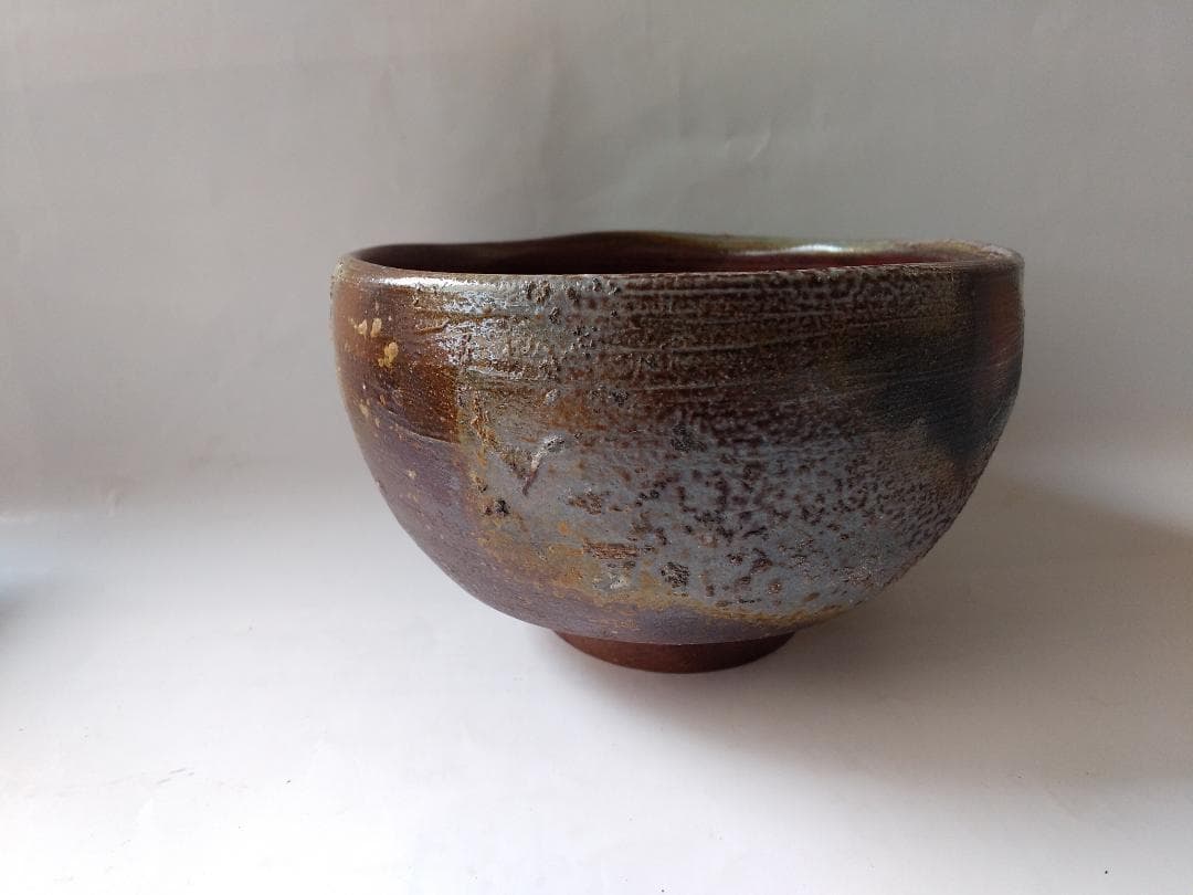 備前焼 小西陶古 作 茶碗 共箱 茶器 抹茶碗 美品 です。