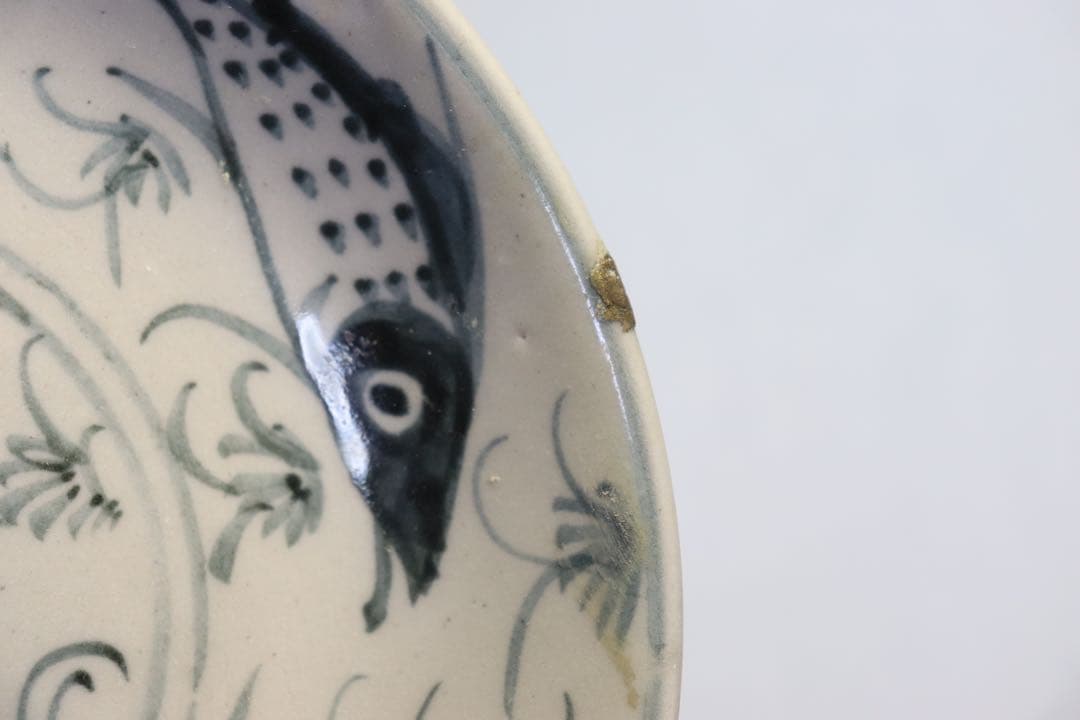 中国　清朝期　染付魚藻紋大皿　送料込み0930