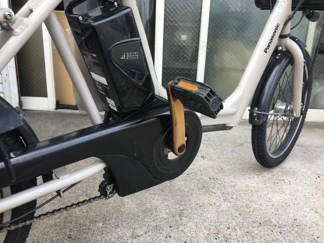 地域限定送料無料　ギュットアニーズ　子供乗せ　13,2AH　白系　電動自転車