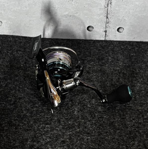 ＜美品＞DAIWA エメラルダス 2508PE-H