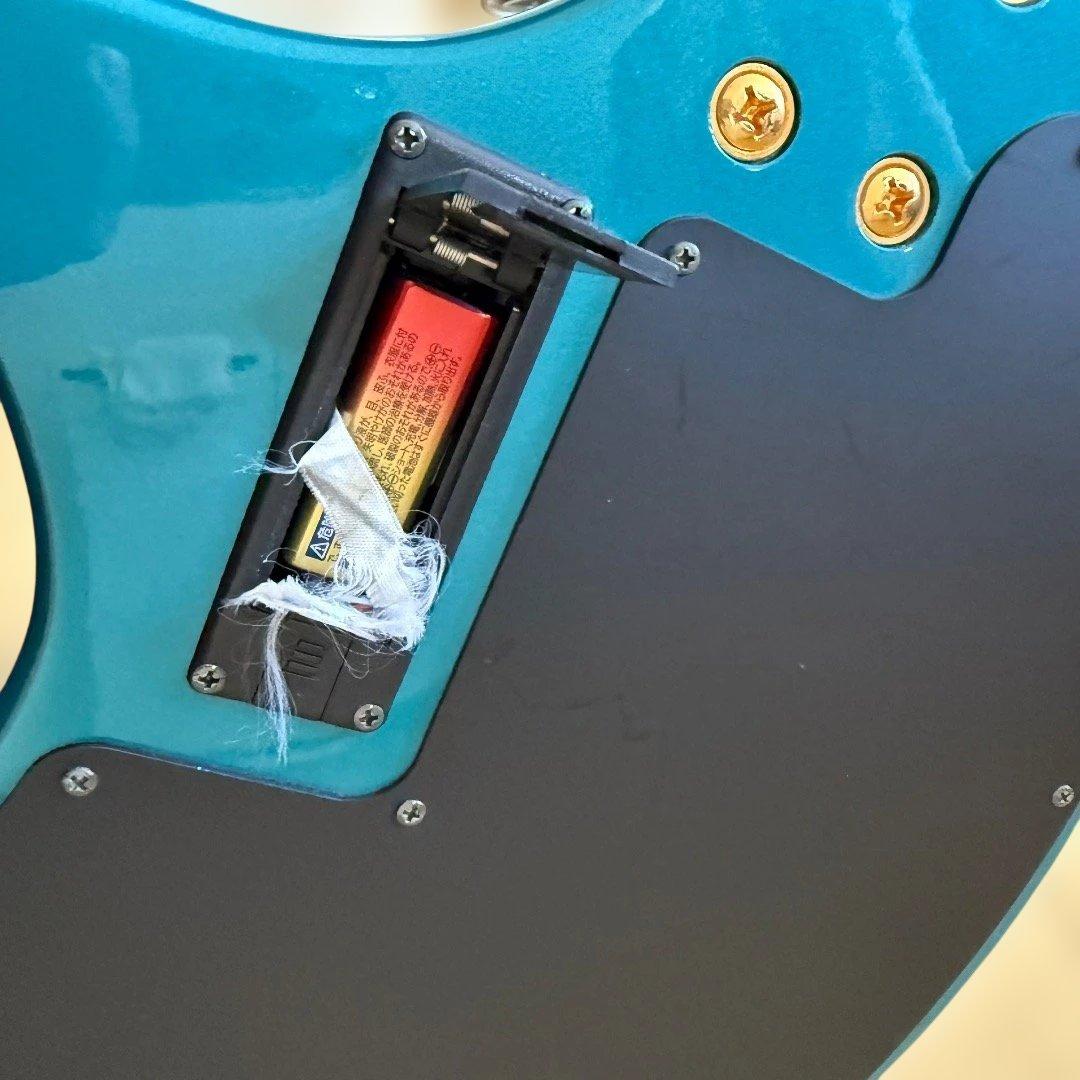 【上位機種】FERNANDES ZO-3 芸達者 アーム＆ディストーション内蔵