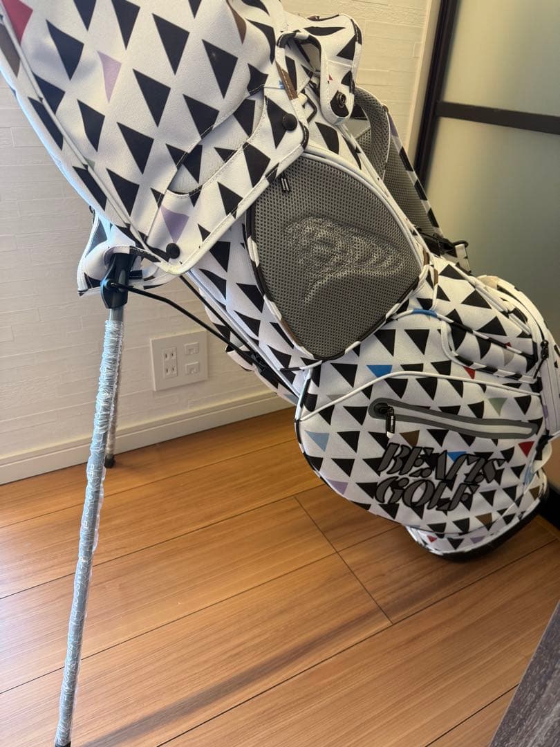 【新品未使用】BEAMSゴルフのキャディバッグ