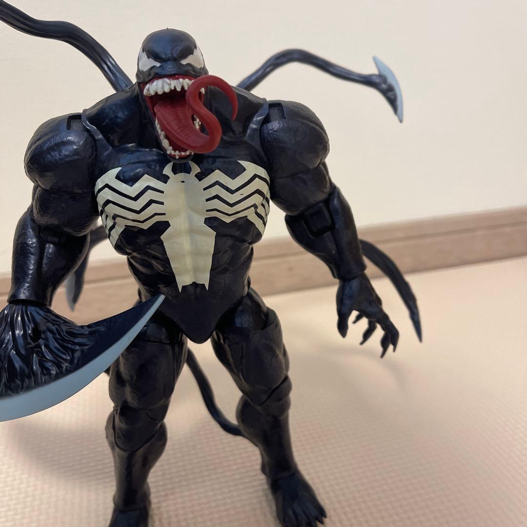 Venom 可動式フィギュア 触手付き